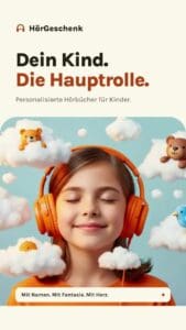 Kind mit orange Kopfhörern, umgeben von Wolken und Teddybären, für personalisierte Kinderhörbücher.