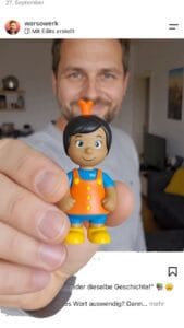Kinderspielzeug Figur von WarsoWerk, bunte und hochwertige Handarbeit.
